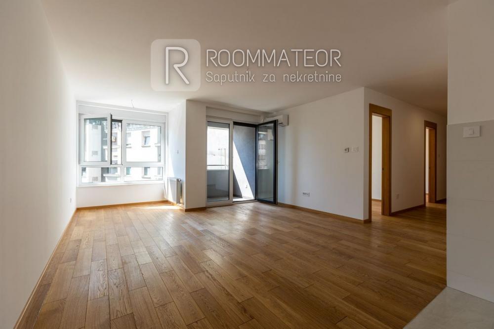 Glavna slika -Trosoban stan na prodaju, 68m2, 216.430€