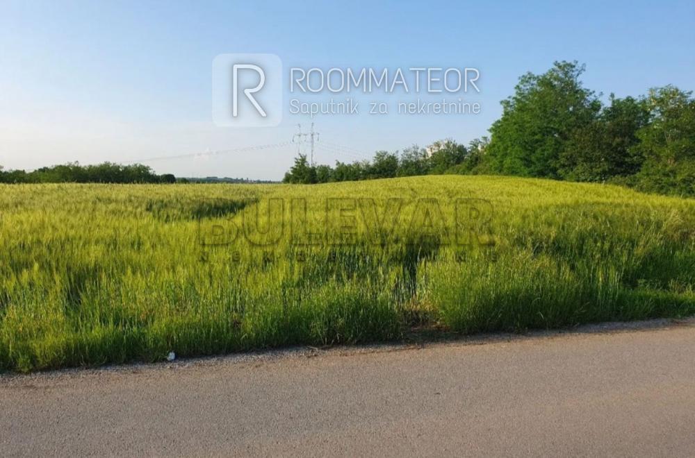 Slika 4 - Šumadijska Građevinsko zemljište na prodaju, Beograd, 62.200€