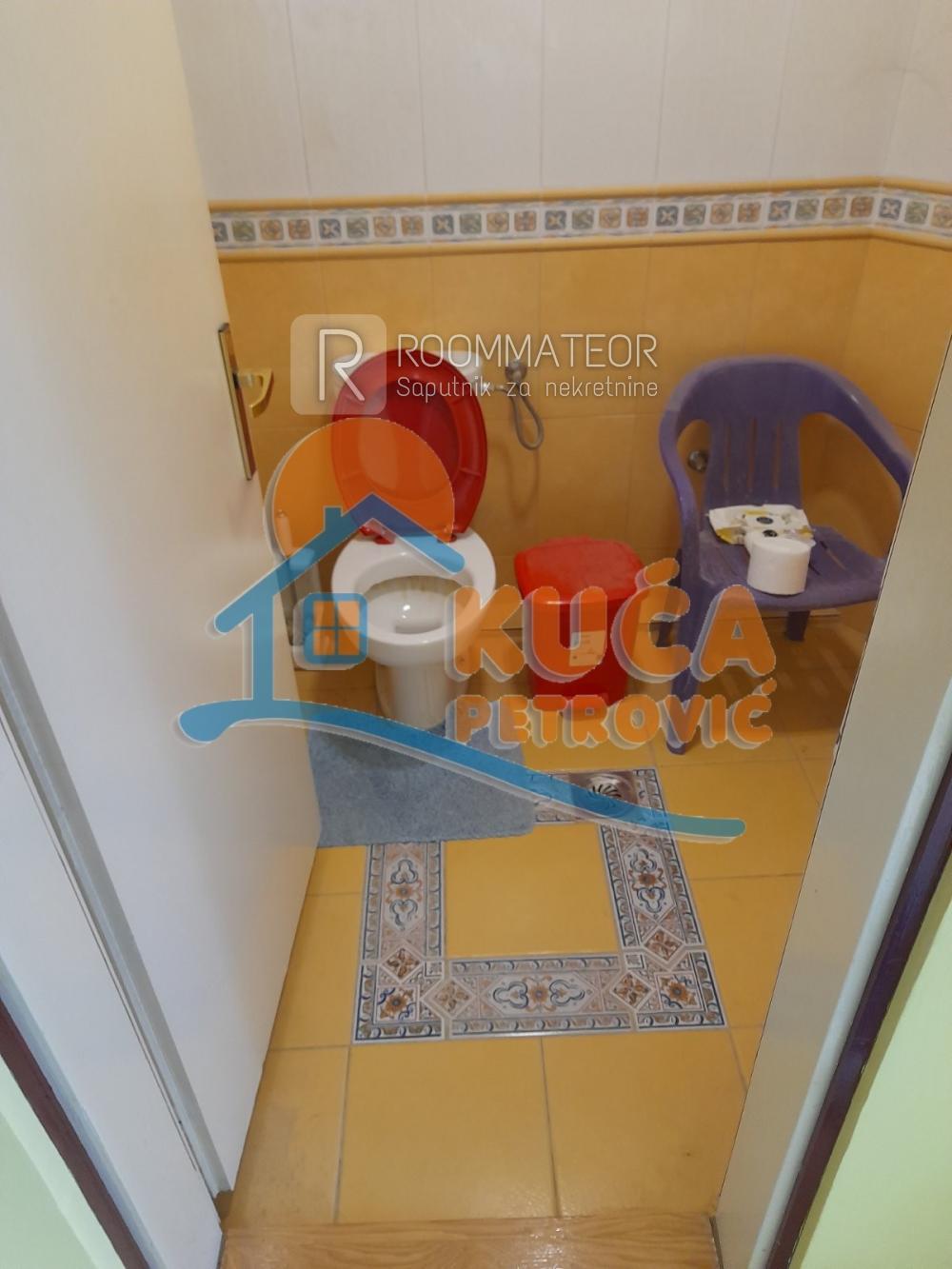 Slika 8 - Jovana Babunskog,  Kuća na prodaju, 312m2, 309.000€