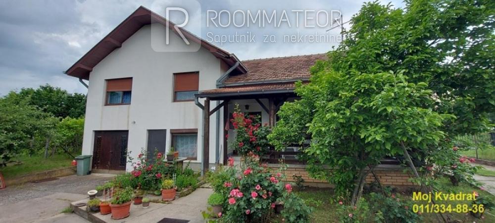 Glavna slika - Kuća na prodaju, 240m2, 240.000€