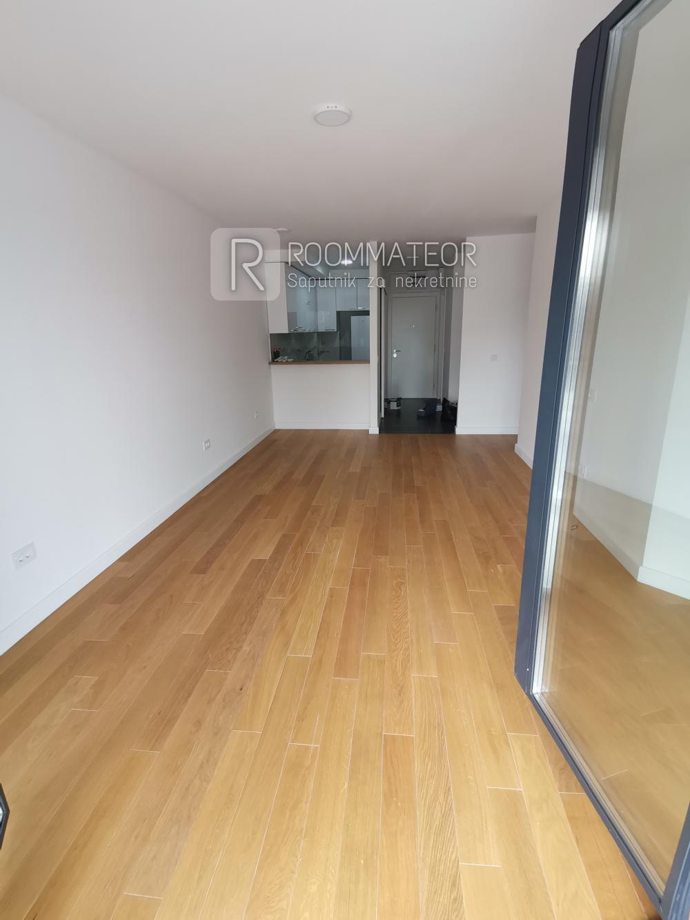 Slika 9 - Jurija gagarina 76 , Trosoban stan za izdavanje, 75m2, 900€