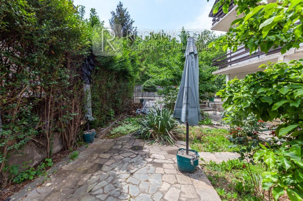 Slika 1 - Belopalanačka,  Kuća na prodaju, 270m2, 220.000€