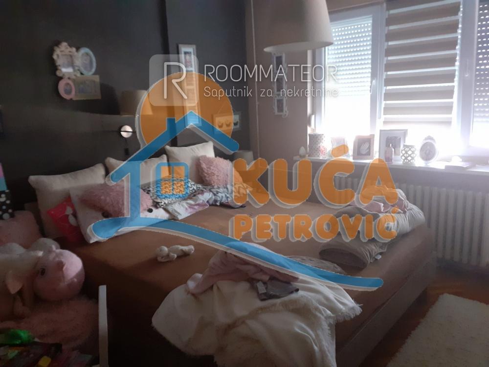 Slika 3 - Trg kralja Aleksandra Ujedinitelja, Četvorosoban stan na prodaju, 109m2, 180.000€