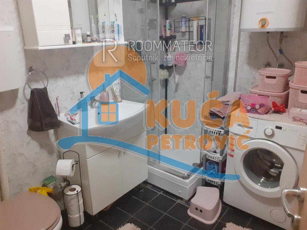 Slika 10 - Trg kralja Aleksandra Ujedinitelja, Četvorosoban stan na prodaju, 109m2, 180.000€