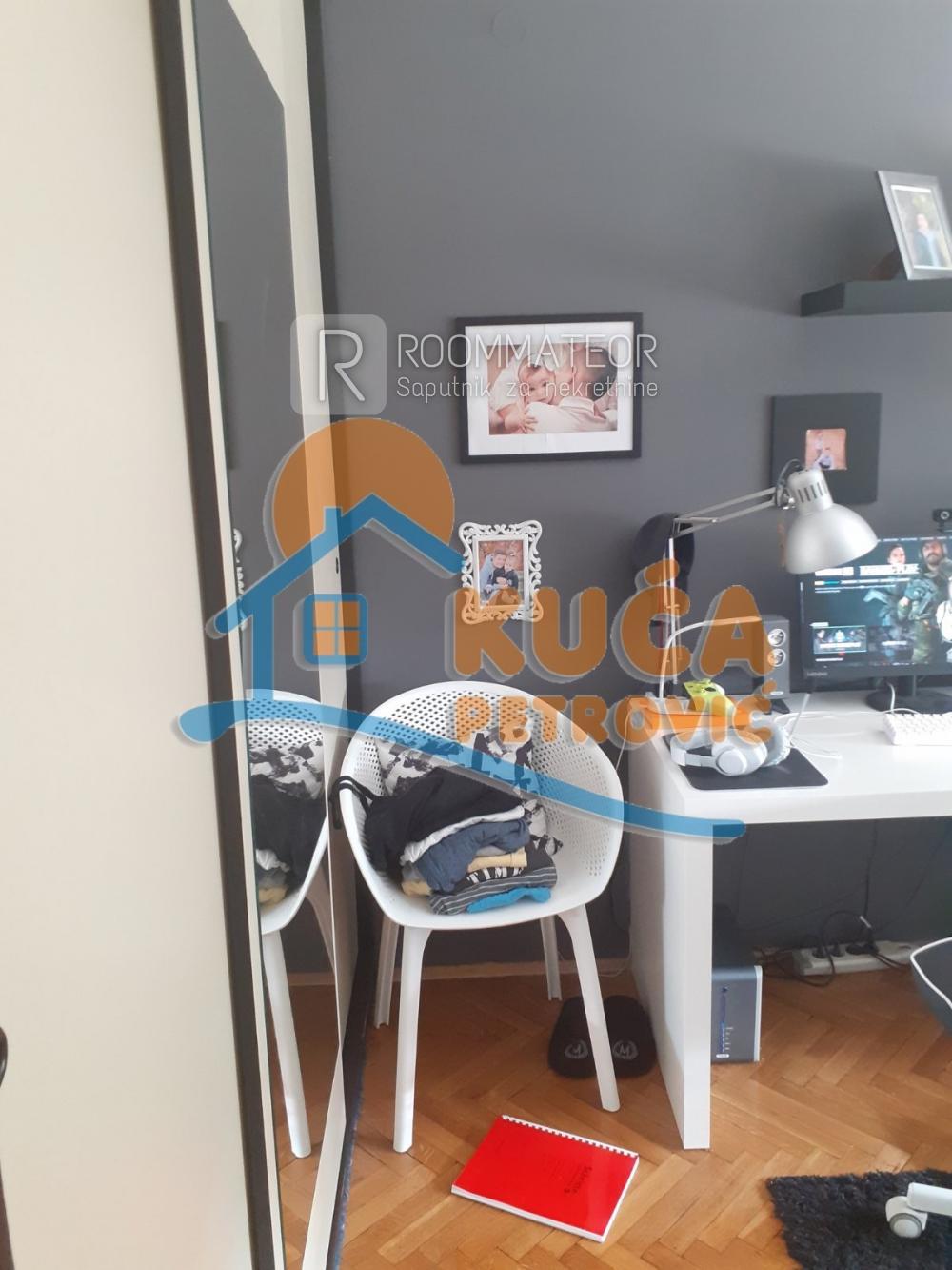 Slika 5 - Trg kralja Aleksandra Ujedinitelja, Četvorosoban stan na prodaju, 109m2, 180.000€