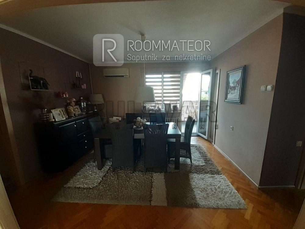 Slika 4 - Trg kralja Aleksandra Ujedinitelja, Četvorosoban stan na prodaju, 109m2, 180.000€