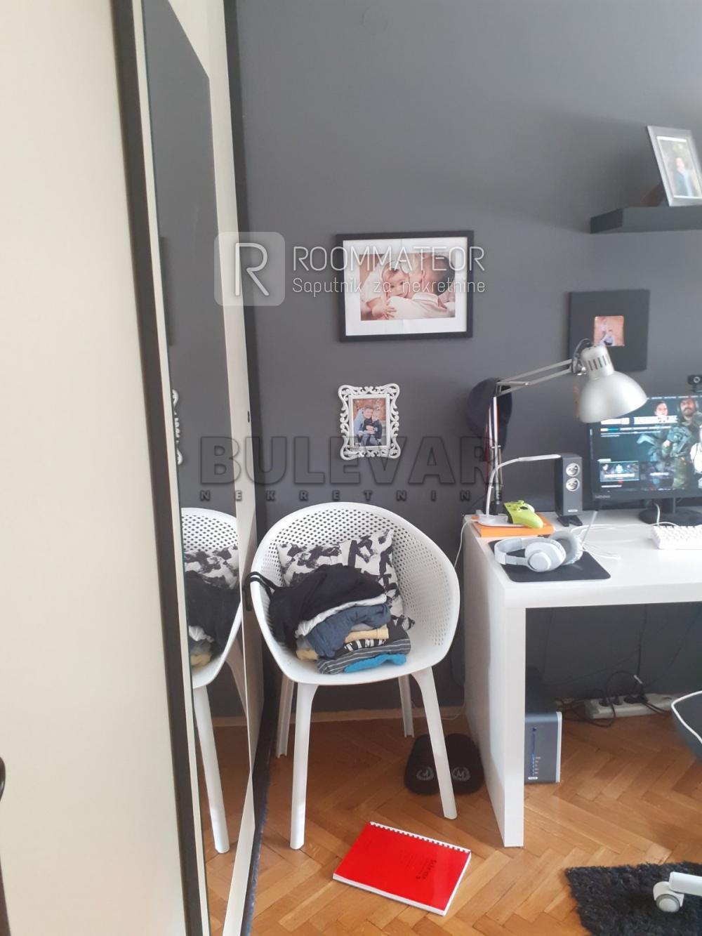 Slika 5 - Trg kralja Aleksandra Ujedinitelja, Četvorosoban stan na prodaju, 109m2, 180.000€