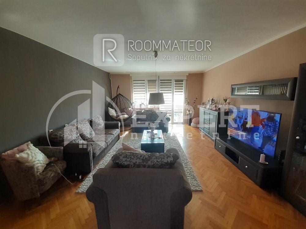 Glavna slika -Trg kralja Aleksandra Ujedinitelja, Četvorosoban stan na prodaju, 109m2, 180.000€