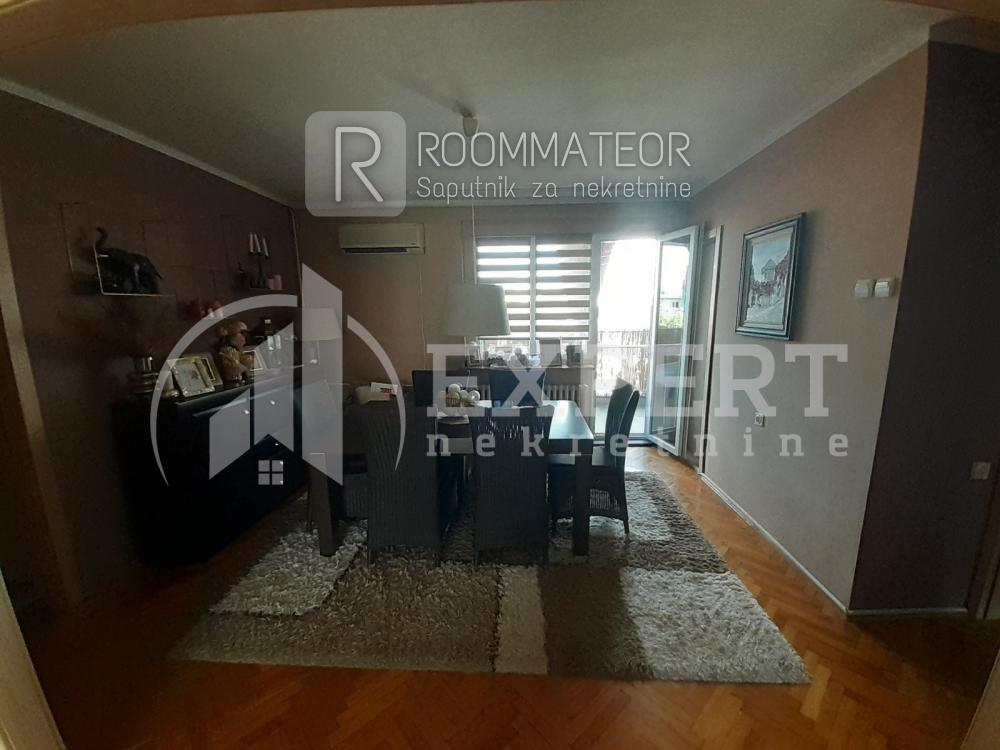 Slika 4 - Trg kralja Aleksandra Ujedinitelja, Četvorosoban stan na prodaju, 109m2, 180.000€