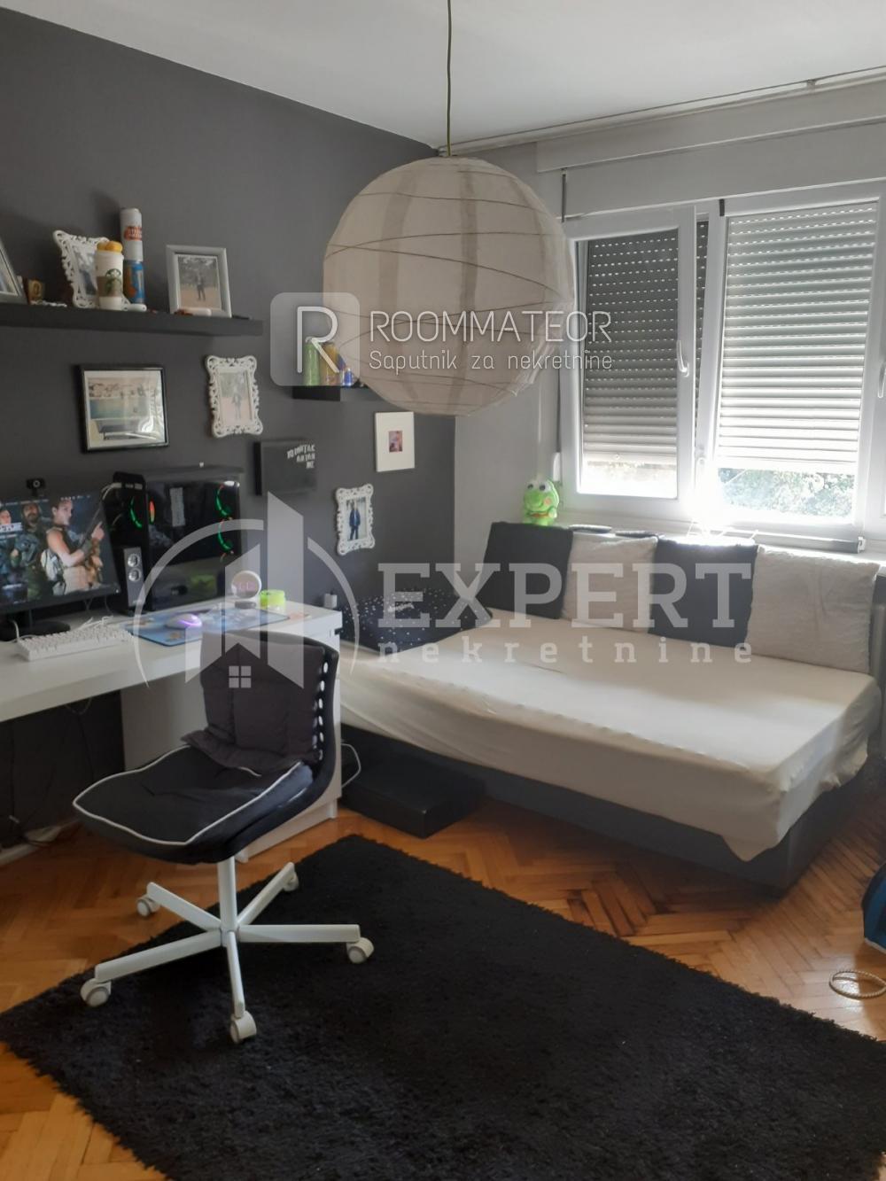 Slika 1 - Trg kralja Aleksandra Ujedinitelja, Četvorosoban stan na prodaju, 109m2, 180.000€