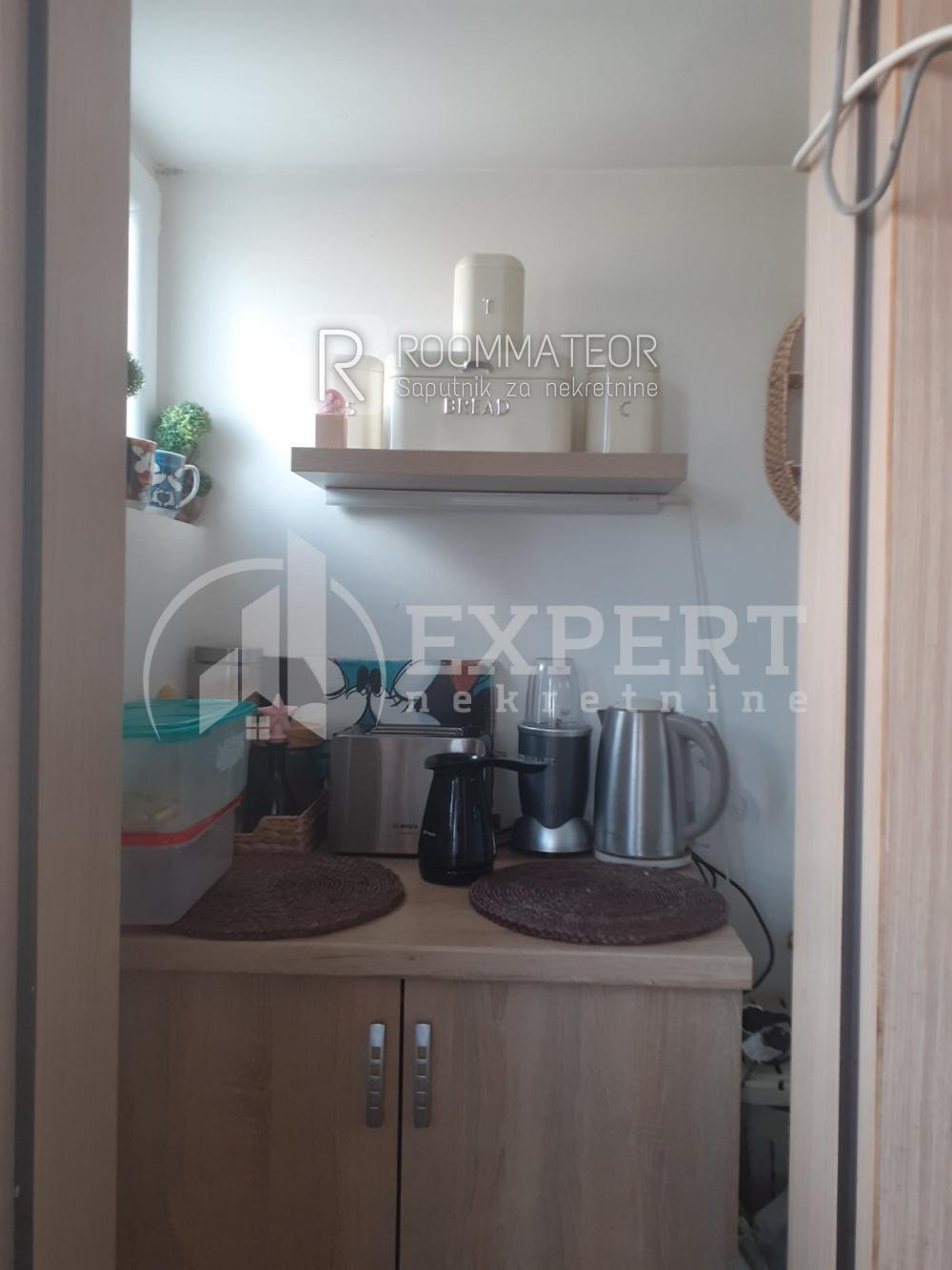 Slika 8 - Trg kralja Aleksandra Ujedinitelja, Četvorosoban stan na prodaju, 109m2, 180.000€