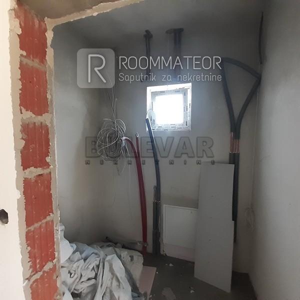 Slika 7 - Ratarska,  Kuća na prodaju, 220m2, 330.000€