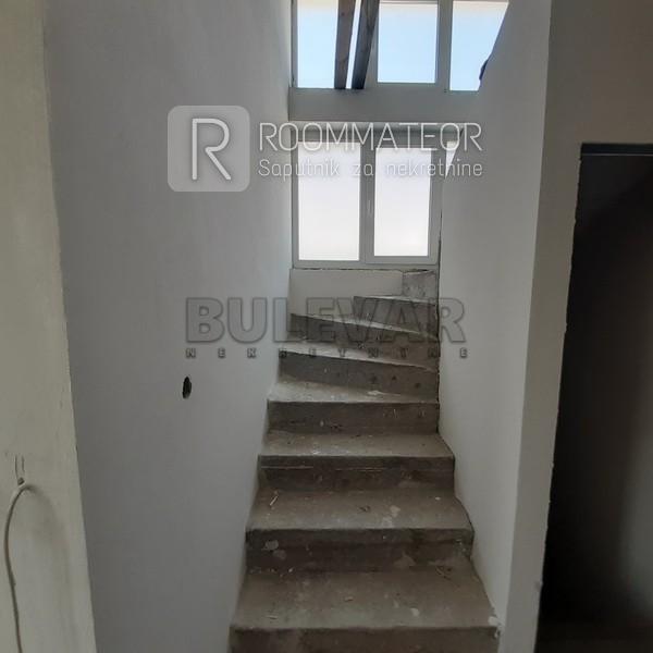 Slika 10 - Ratarska,  Kuća na prodaju, 220m2, 330.000€