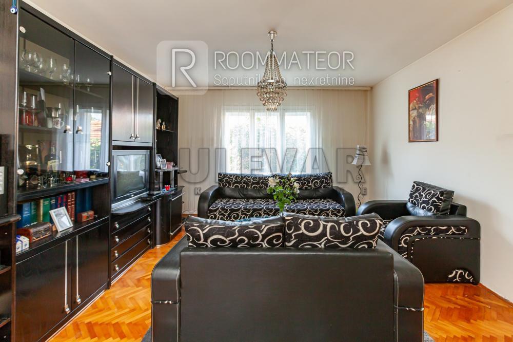 Slika 2 - Ljubomira Nikolića,  Kuća na prodaju, 200m2, 195.000€