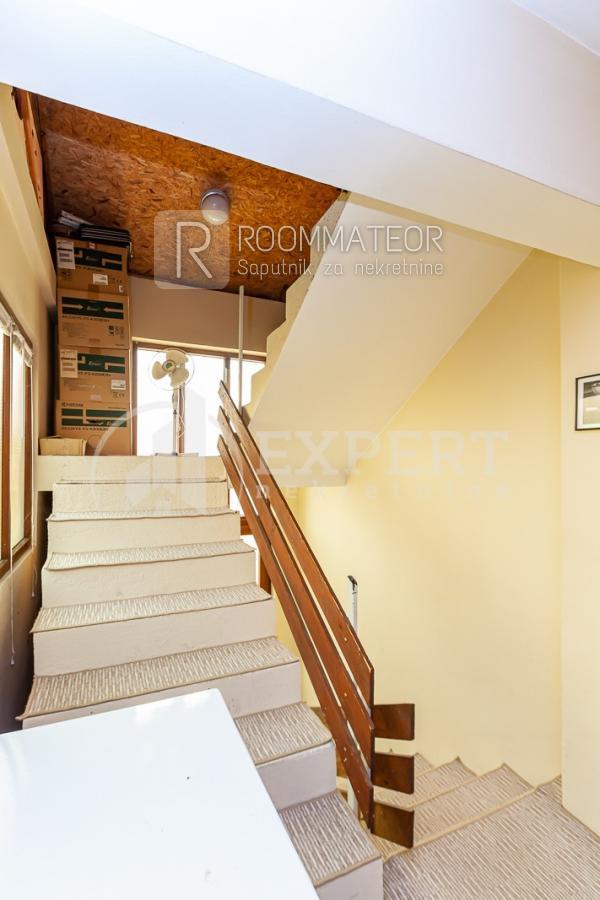 Slika 9 - Ljubomira Nikolića,  Kuća na prodaju, 200m2, 195.000€