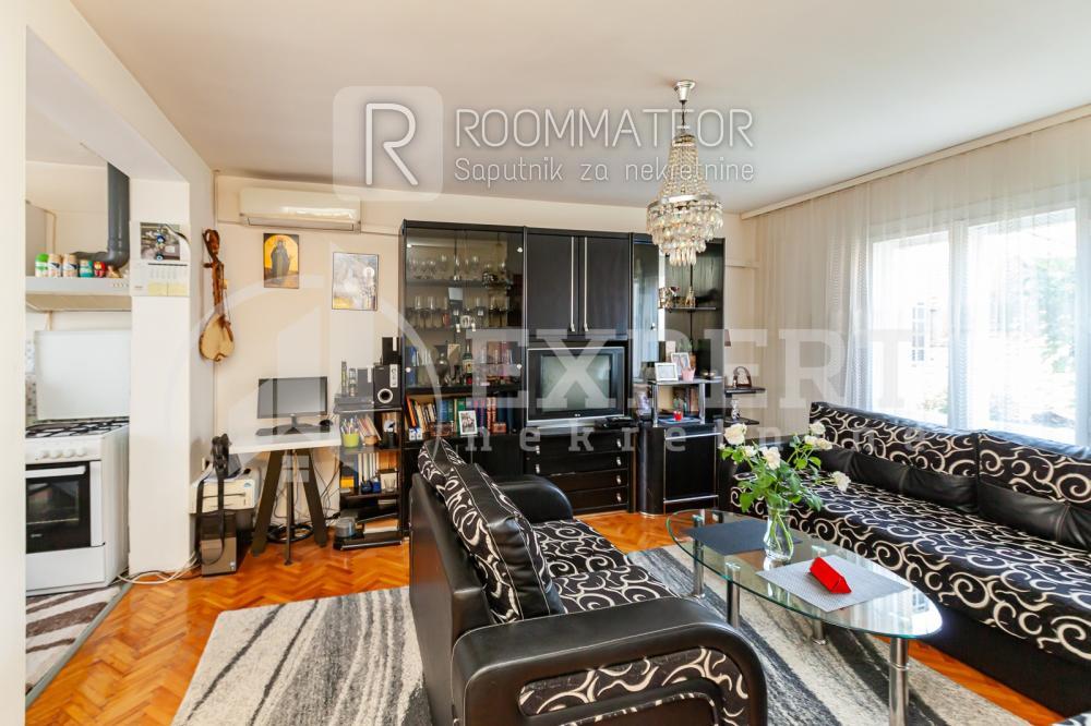 Slika 3 - Ljubomira Nikolića,  Kuća na prodaju, 200m2, 195.000€