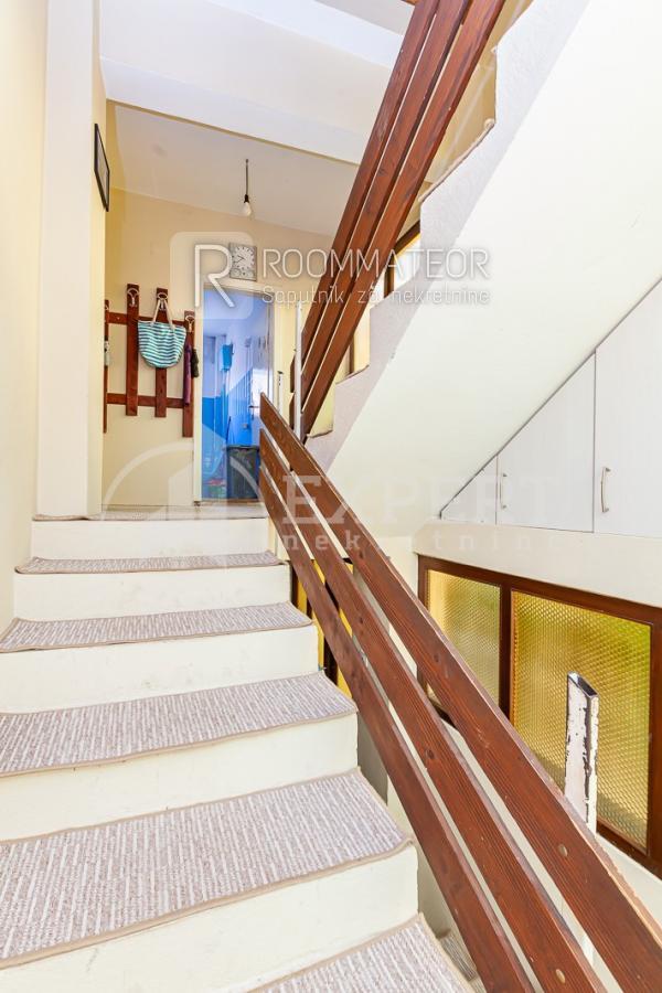 Slika 10 - Ljubomira Nikolića,  Kuća na prodaju, 200m2, 195.000€