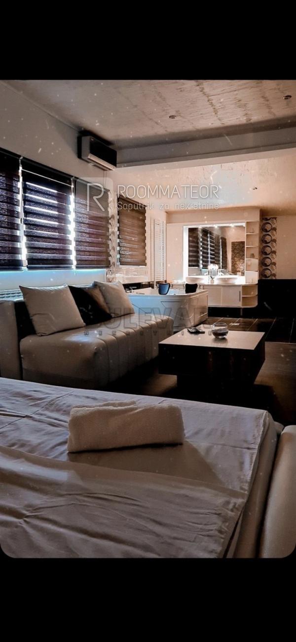 Slika 11 - Prosek,  Lokal na prodaju, 430m2, 295.000€