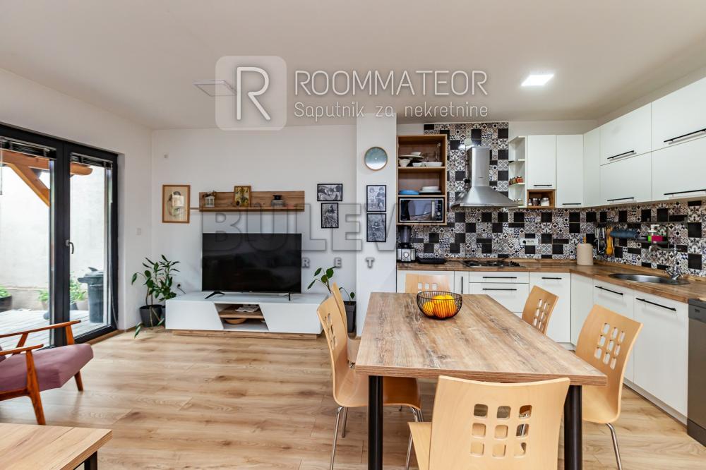 Slika 1 - Šumadijska,  Kuća na prodaju, 150m2, 318.000€