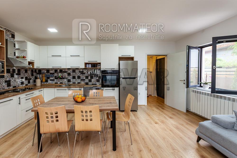 Slika 2 - Šumadijska,  Kuća na prodaju, 150m2, 318.000€