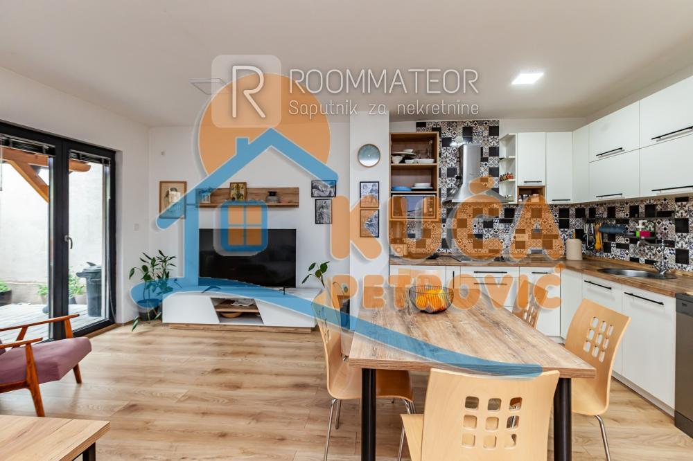 Slika 1 - Šumadijska,  Kuća na prodaju, 150m2, 318.000€