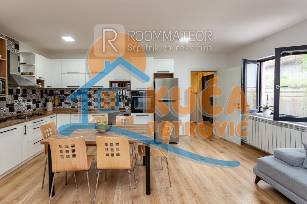 Slika 2 - Šumadijska,  Kuća na prodaju, 150m2, 318.000€