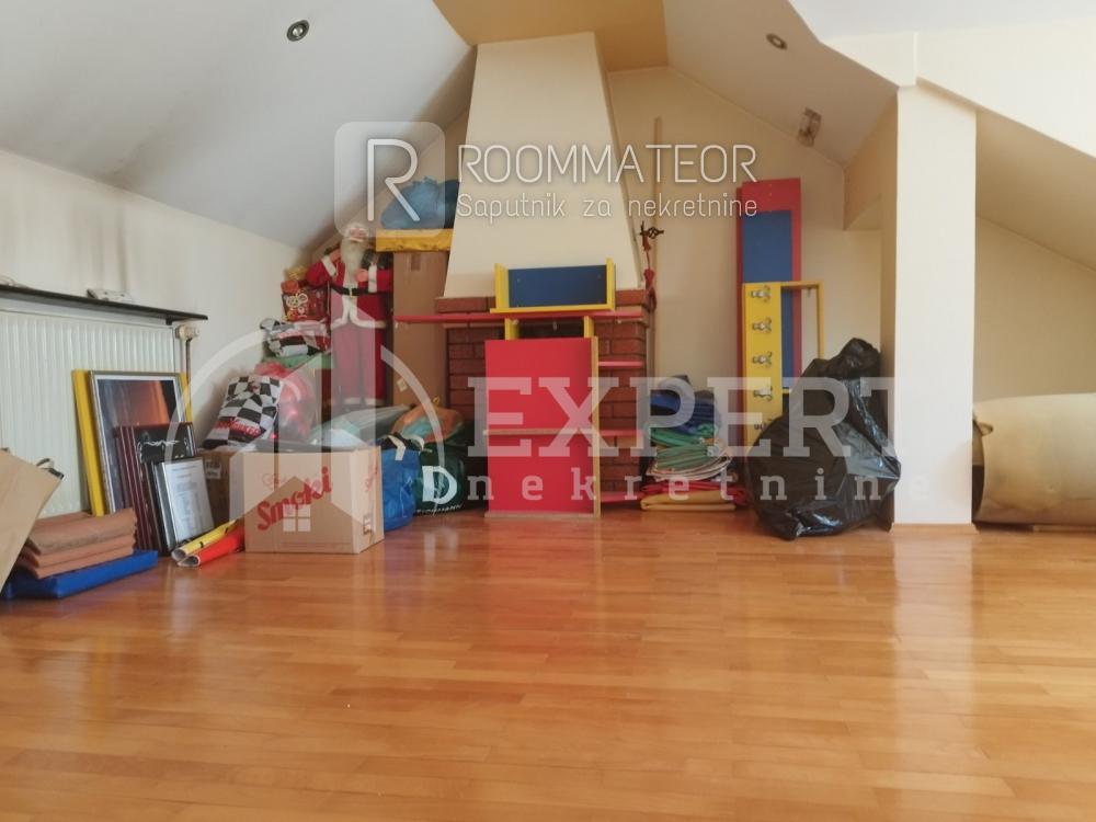 Slika 2 - Vojvode Mišića,  Kuća na prodaju, 450m2, 370.000€