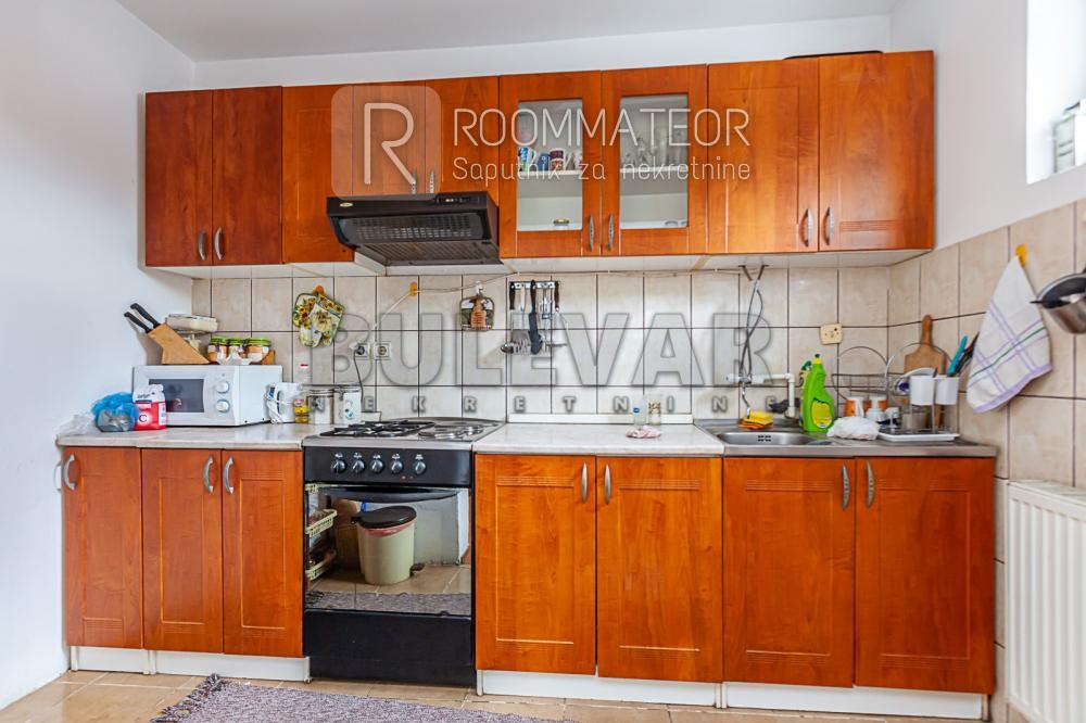 Slika 4 - Knjazevačka,  Kuća na prodaju, 204m2, 193.000€