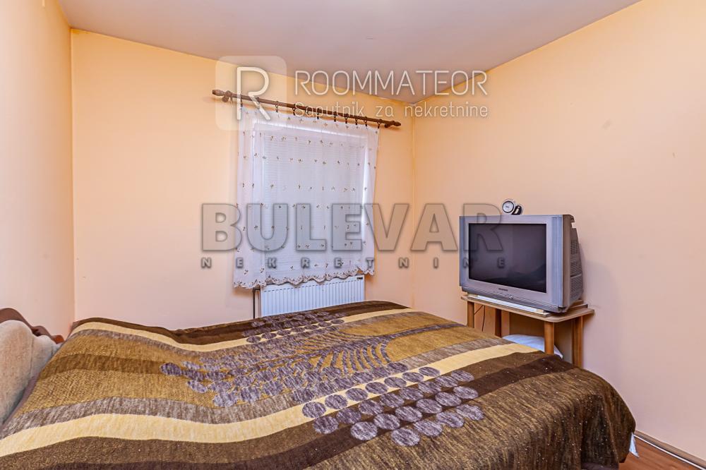 Slika 8 - Knjazevačka,  Kuća na prodaju, 204m2, 193.000€