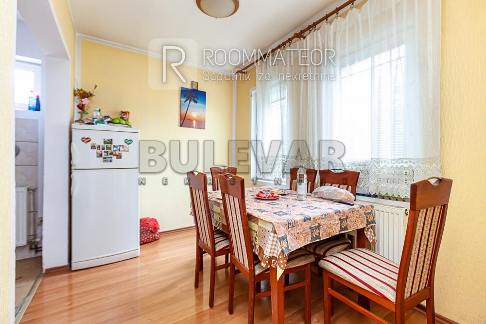 Slika 2 - Knjazevačka,  Kuća na prodaju, 204m2, 193.000€