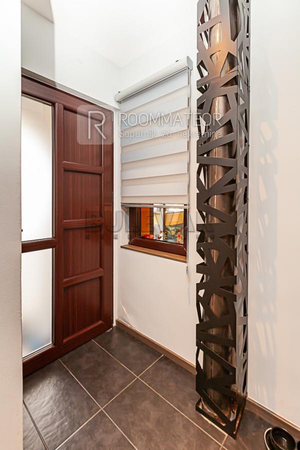 Slika 6 - Ljube Nenadovića,  Kuća na prodaju, 265m2, 290.000€