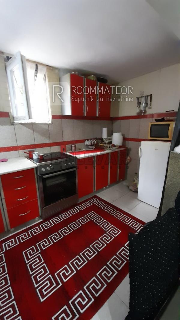 Slika 4 - Šumatovačka,  Kuća na prodaju, 100m2, 105.000€