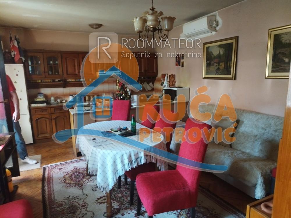 Slika 11 - Vojvode Mišića,  Kuća na prodaju, 450m2, 370.000€