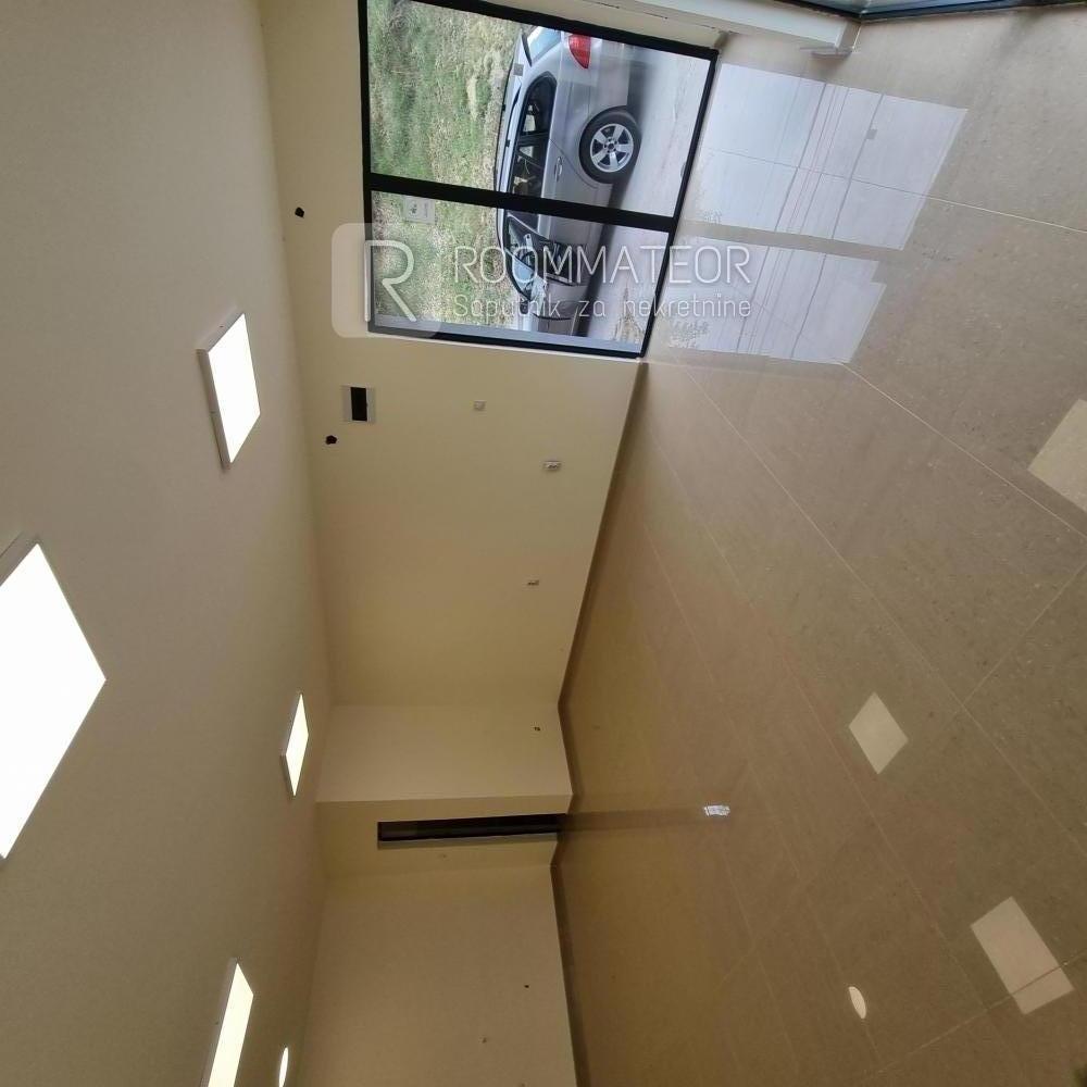 Slika 2 -  Lokal za izdavanje, 40m2, 400€