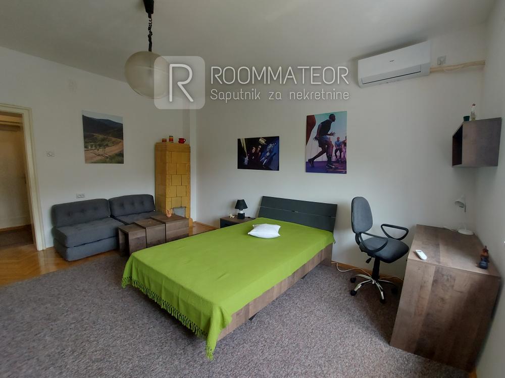 Slika 8 - Obrenovićeva, Trosoban stan za izdavanje, 70m2, 480€