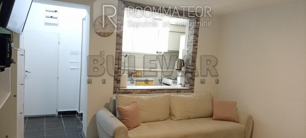 Slika 6 - Vojvode Gojka, Jednoiposoban stan na prodaju, 40m2, 53.000€