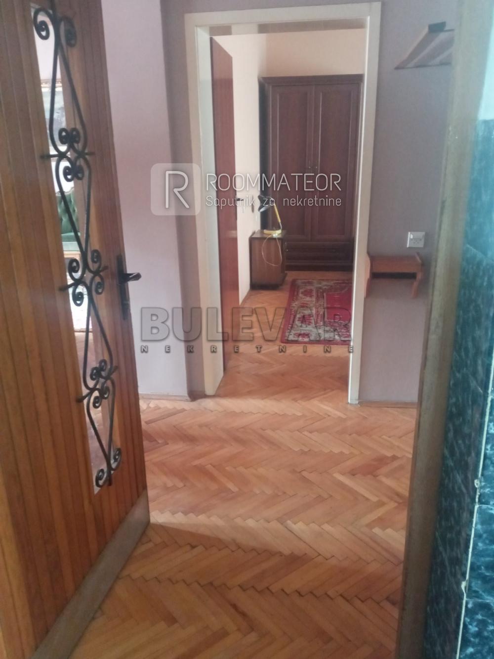 Slika 11 - Dositeja Obradovića, Troiposoban stan za izdavanje, 120m2, 500€