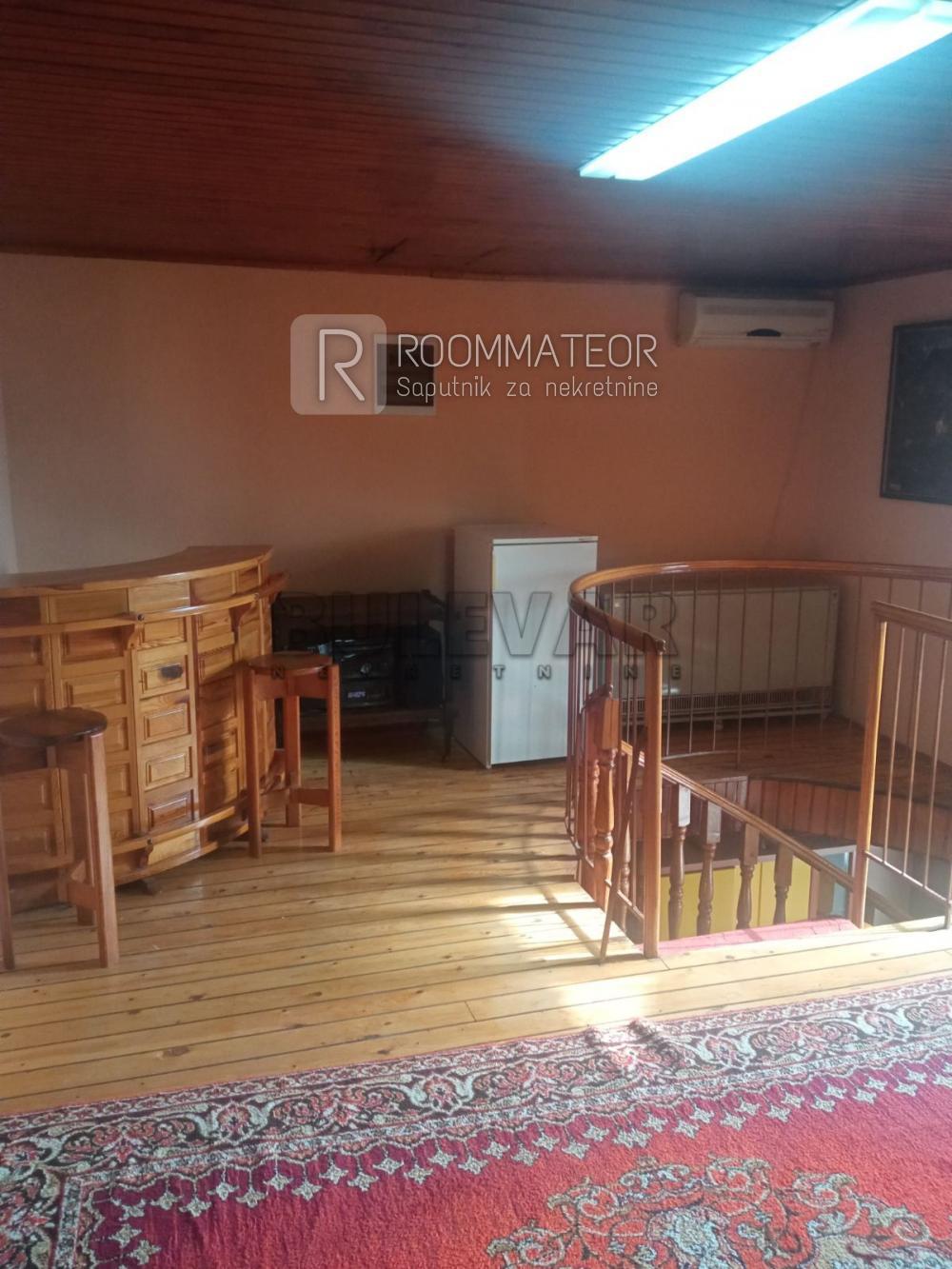 Slika 6 - Dositeja Obradovića, Troiposoban stan za izdavanje, 120m2, 500€