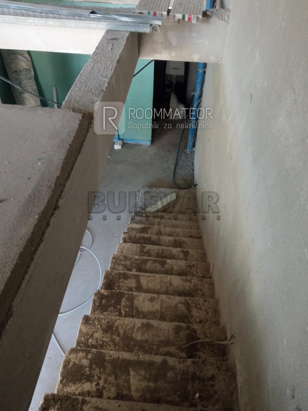 Slika 3 - Vojvode Mišića,  Lokal za izdavanje, 70m2, 1.000€