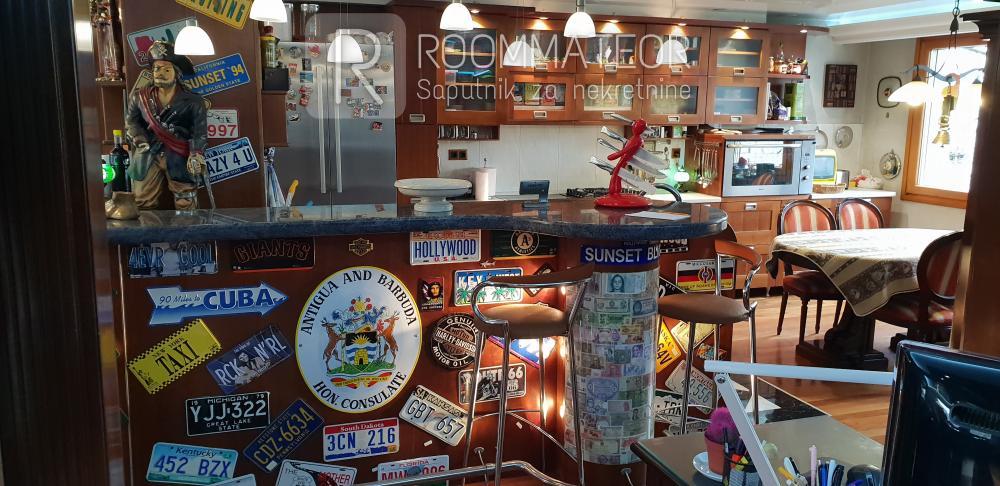 Slika 7 - OTONA ZUPANCICA 32, Četvoroiposoban stan za izdavanje, 200m2, 1.300€