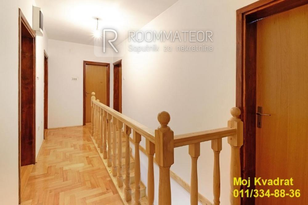 Slika 9 -  Kuća na prodaju, 273m2, 389.000€