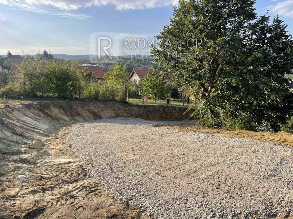 Slika 4 -  Plac na prodaju, Sremska Kamenica, , 460.000€