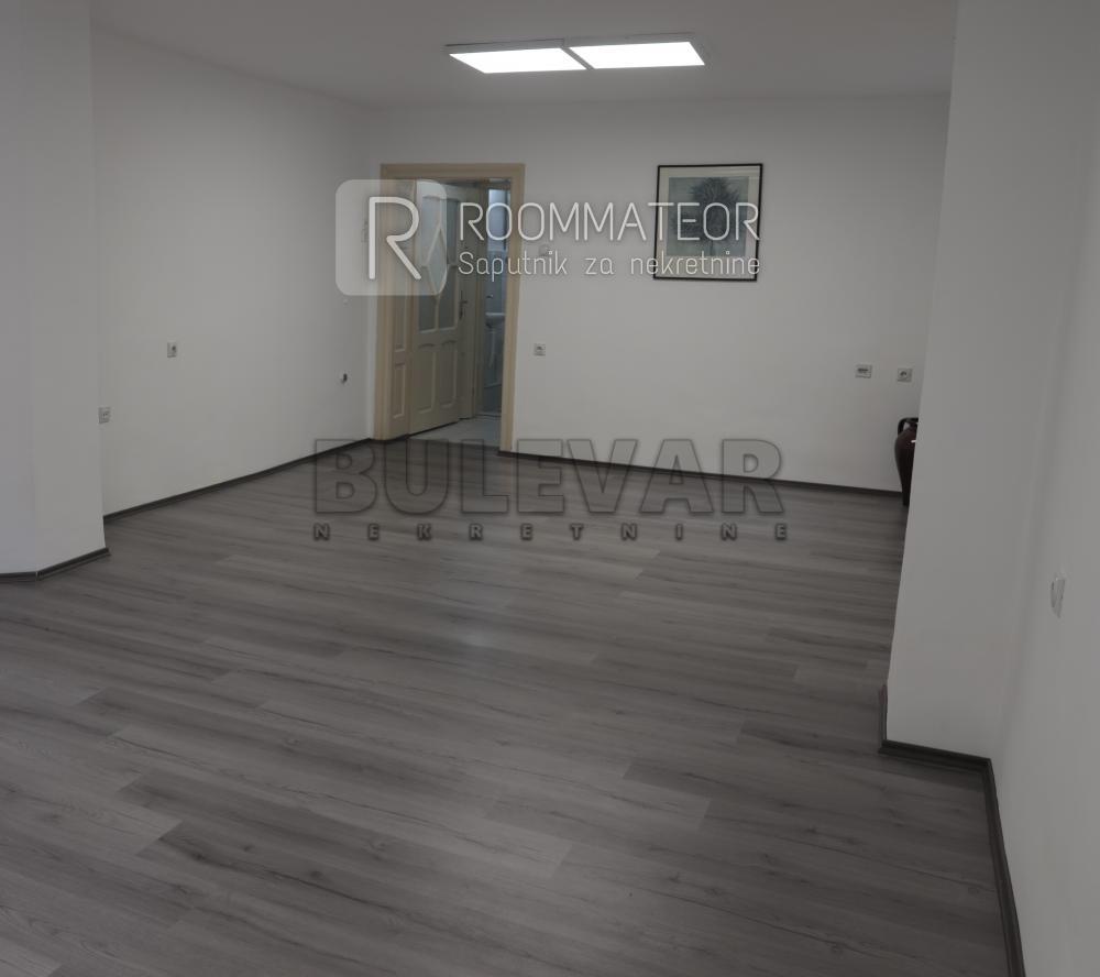 Slika 4 - Svetozara Markovića,  Lokal za izdavanje, 122m2, 800€