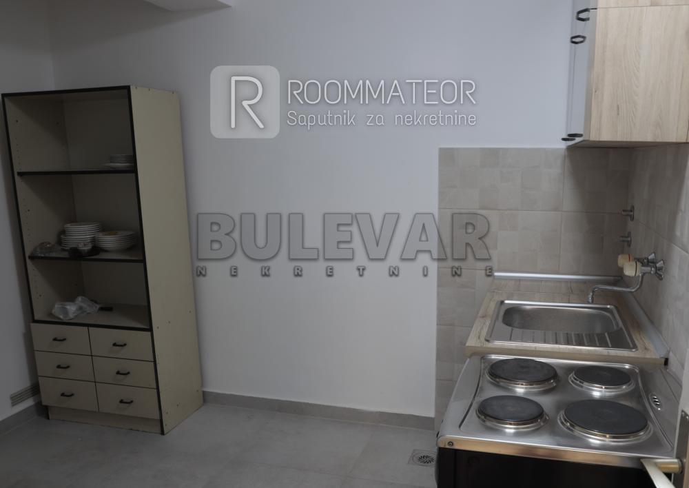 Slika 2 - Svetozara Markovića,  Lokal za izdavanje, 122m2, 800€