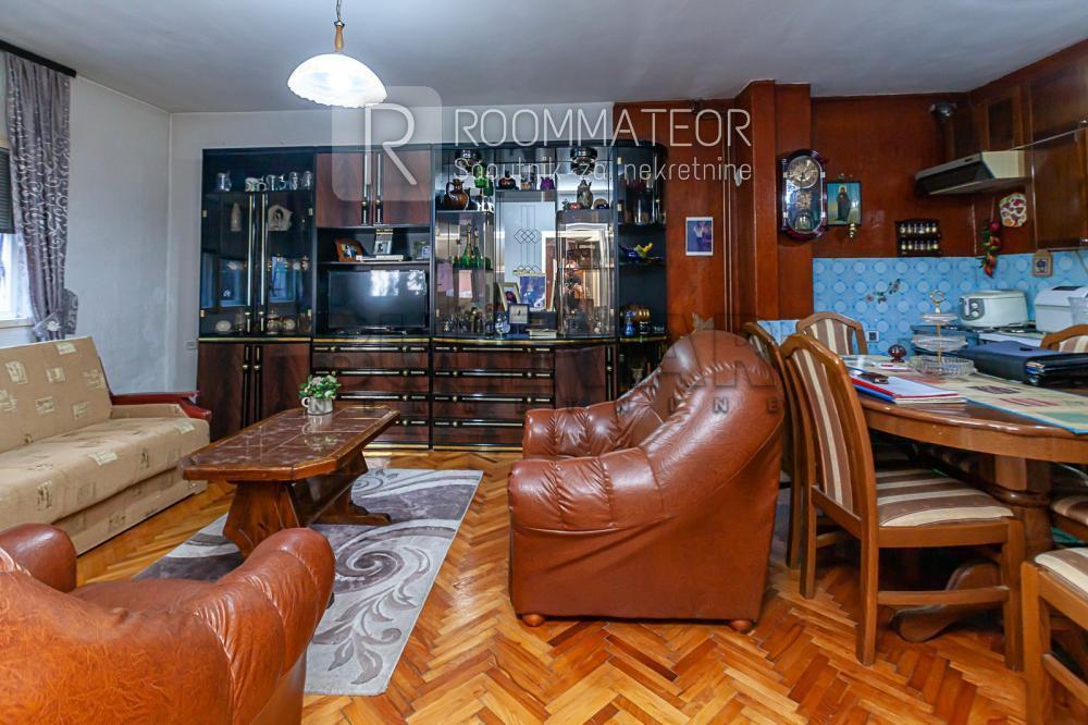 Glavna slika -Kosovska,  Kuća na prodaju, 310m2, 200.000€