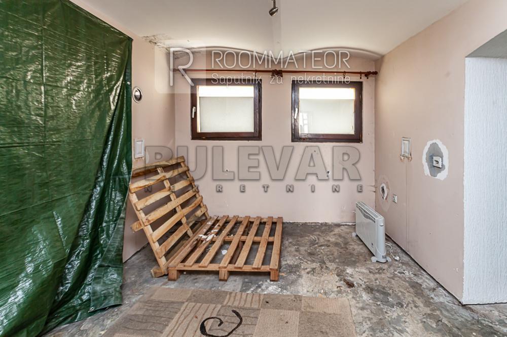 Slika 11 - Kosovska,  Kuća na prodaju, 310m2, 200.000€