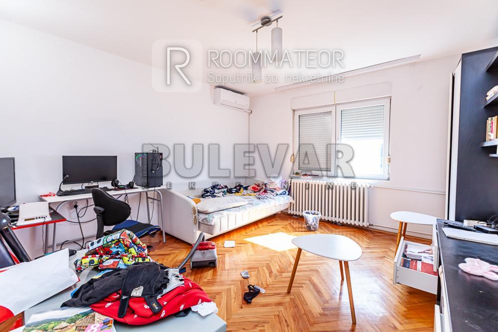 Slika 5 - Vojislava Ilića,  Kuća na prodaju, 190m2, 320.000€