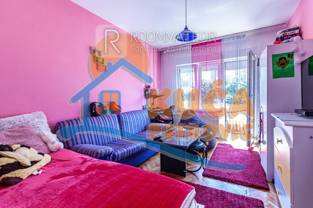 Slika 6 - Lole Stojanovića,  Kuća na prodaju, 237m2, 227.000€