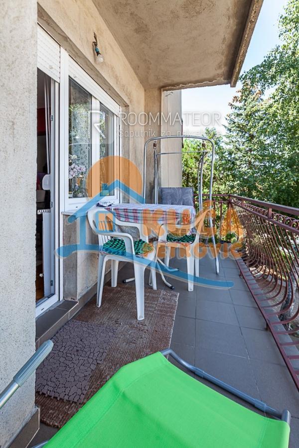 Slika 11 - Lole Stojanovića,  Kuća na prodaju, 237m2, 227.000€