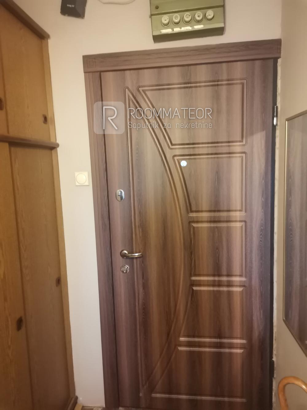 Slika 0 - Dvoiposoban stan za izdavanje, 89m2, 600€